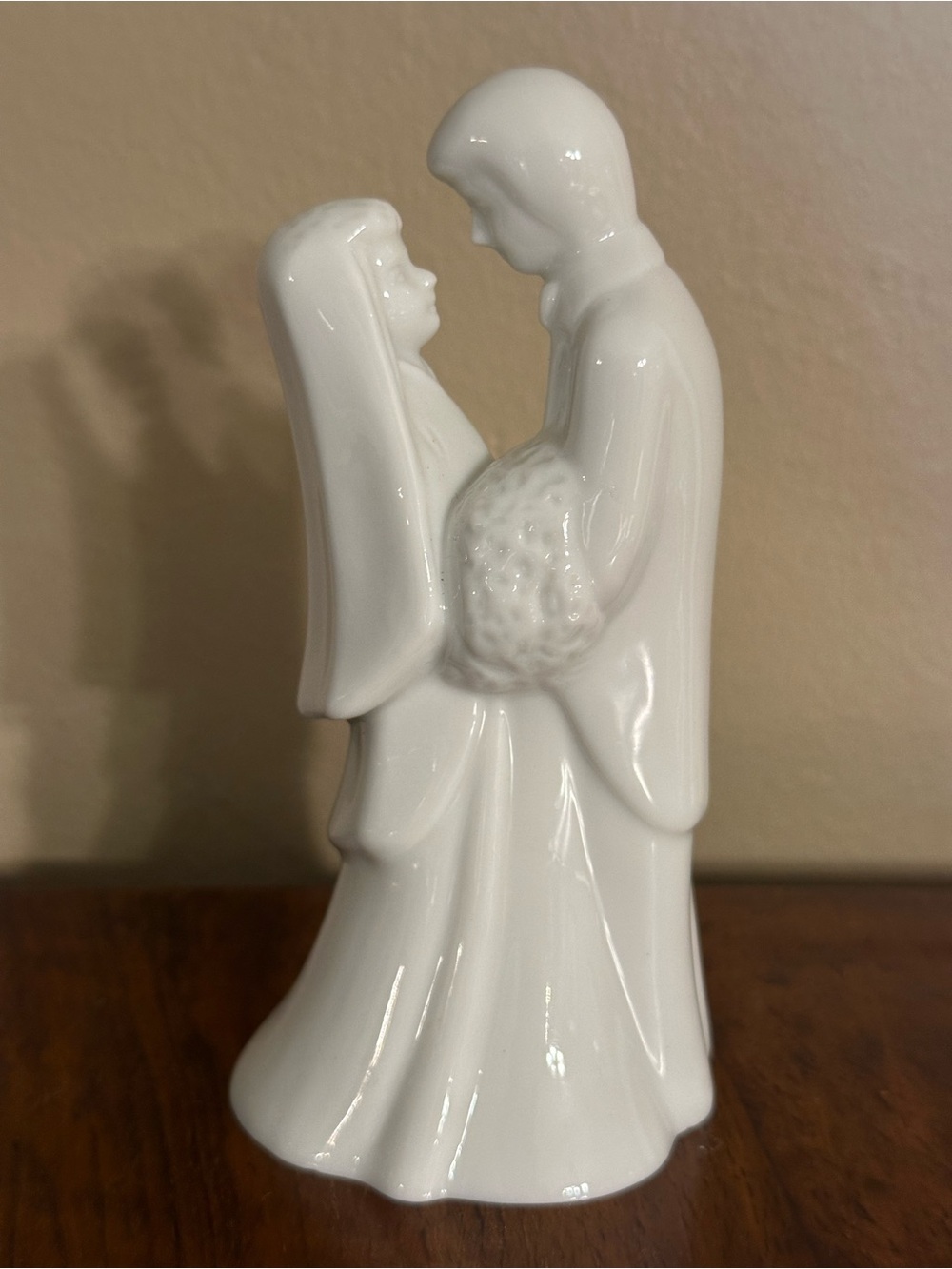 Vintage White Porcelain Bride & Groom Wedding Cake Topper Figurine Keepsake